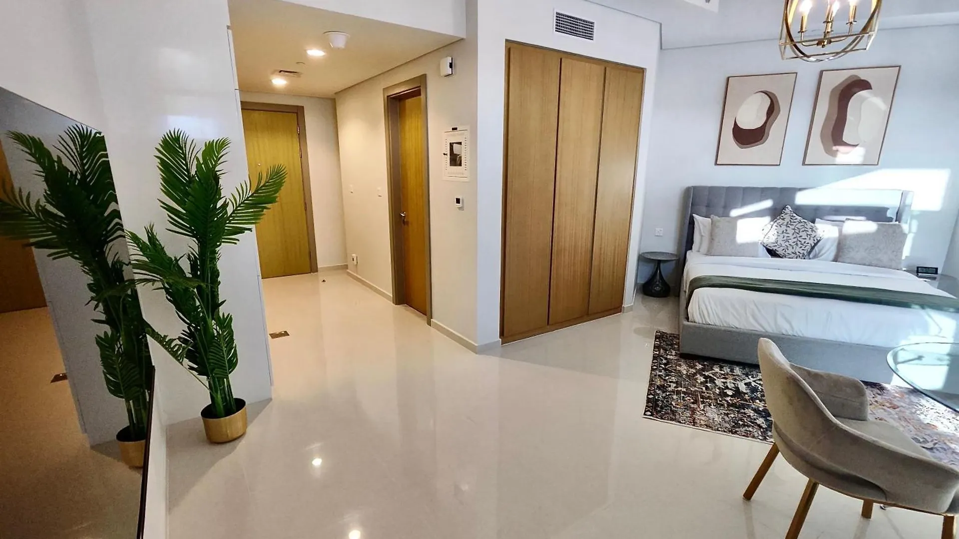 Apartment Aykon City Tower I Birds Eye View Dubai United Arab Emirates