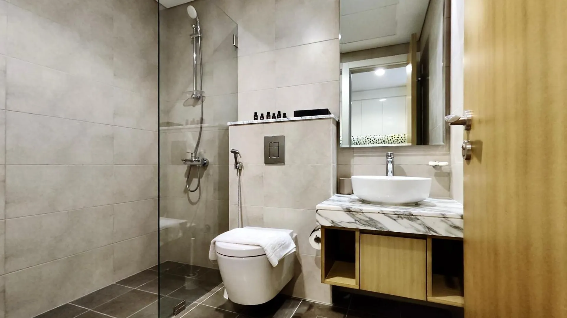 Apartment Aykon City Tower I Birds Eye View Dubai